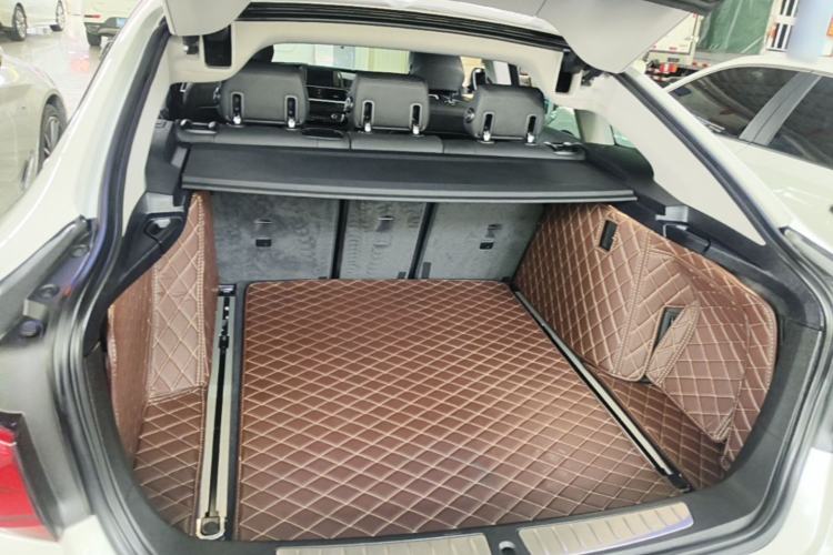 Used BMW 3 Series GT 2018 320i Sport Edition Trunk