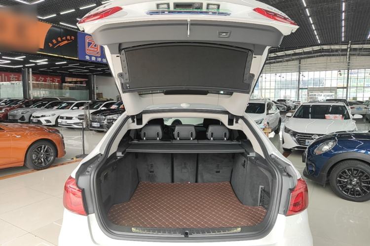Used BMW 3 Series GT 2018 320i Sport Edition Trunk