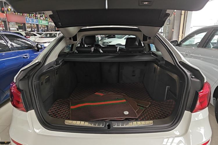 Used BMW 3 Series GT 2018 320i Sport Edition Trunk