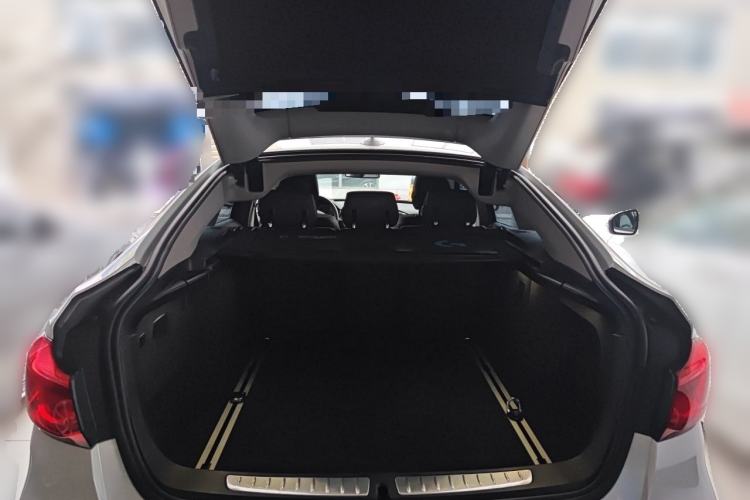 Used BMW 3 Series GT 2018 320i Sport Edition Trunk