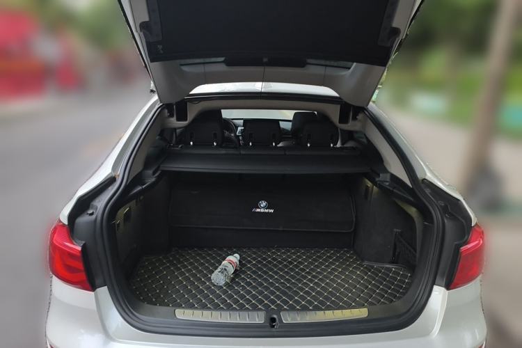 Used BMW 3 Series GT 2018 320i Sport Edition Trunk