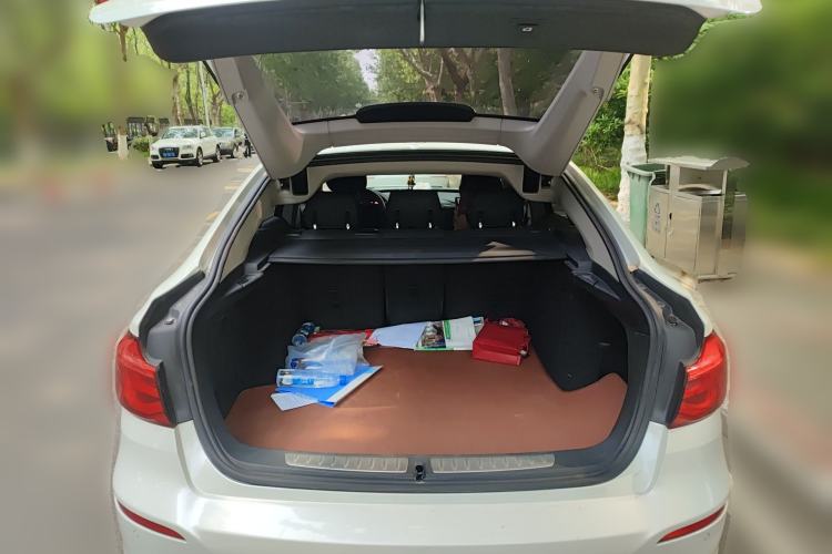 Used BMW 3 Series GT 2018 320i Sport Edition Trunk