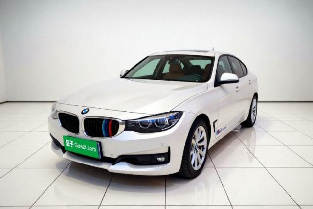 Ojetý BMW 3 Series GT 2018 320i Sport Edition
