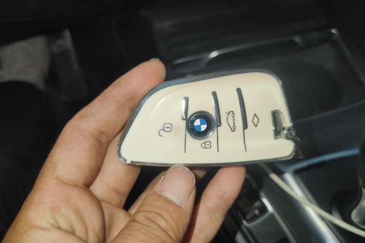 Used BMW 3 Series GT 2018 320i Sport Edition Vehicle Key