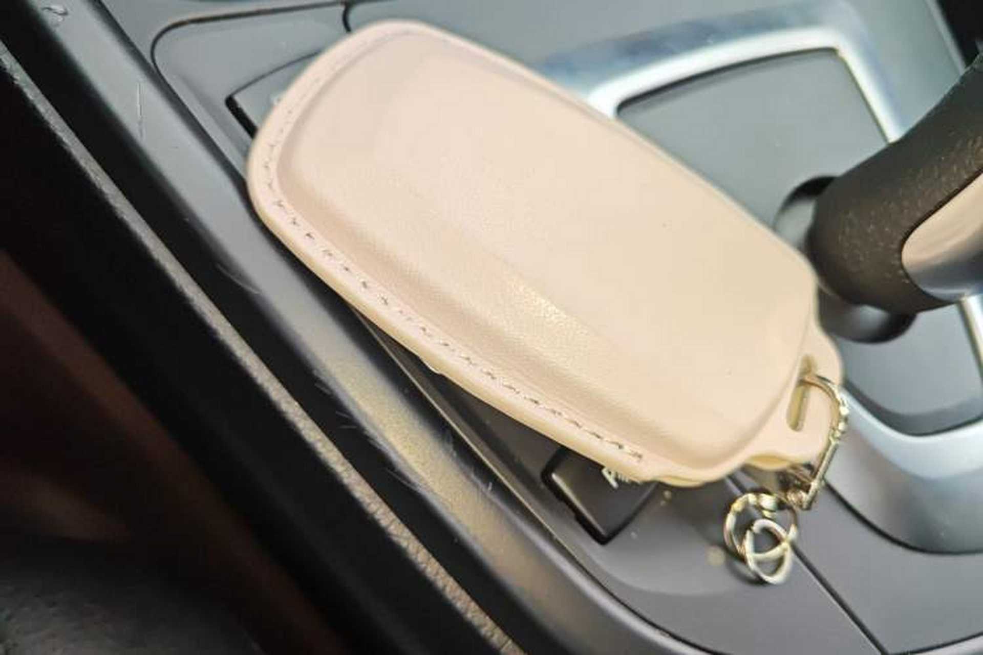 Used BMW 3 Series GT 2018 320i Sport Edition Vehicle Key