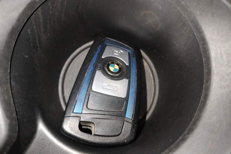 Used BMW 3 Series GT 2018 320i M Sport Edition Vehicle Key