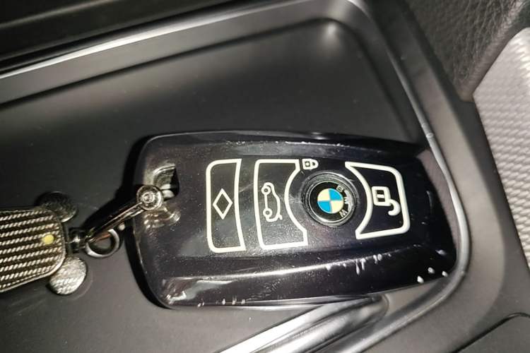 Used BMW 3 Series GT 2018 320i M Sport Edition Vehicle Key