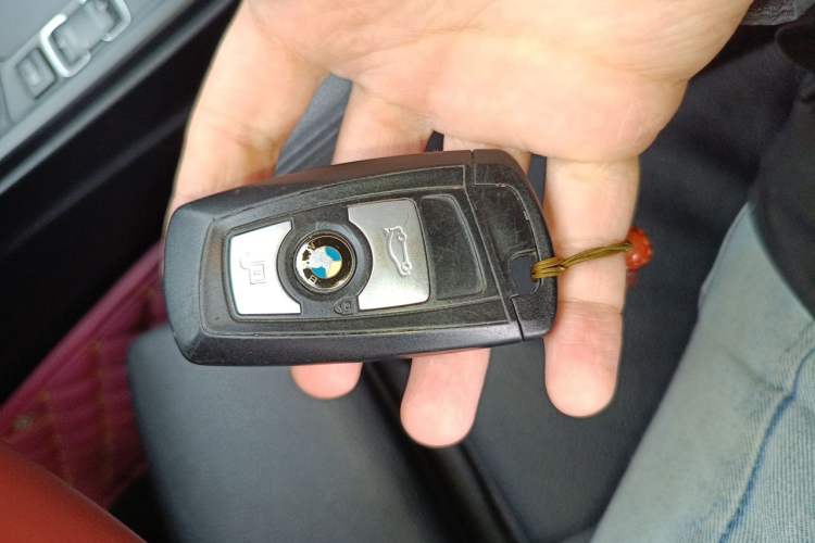 Used BMW 3 Series GT 2018 320i Sport Edition Vehicle Key