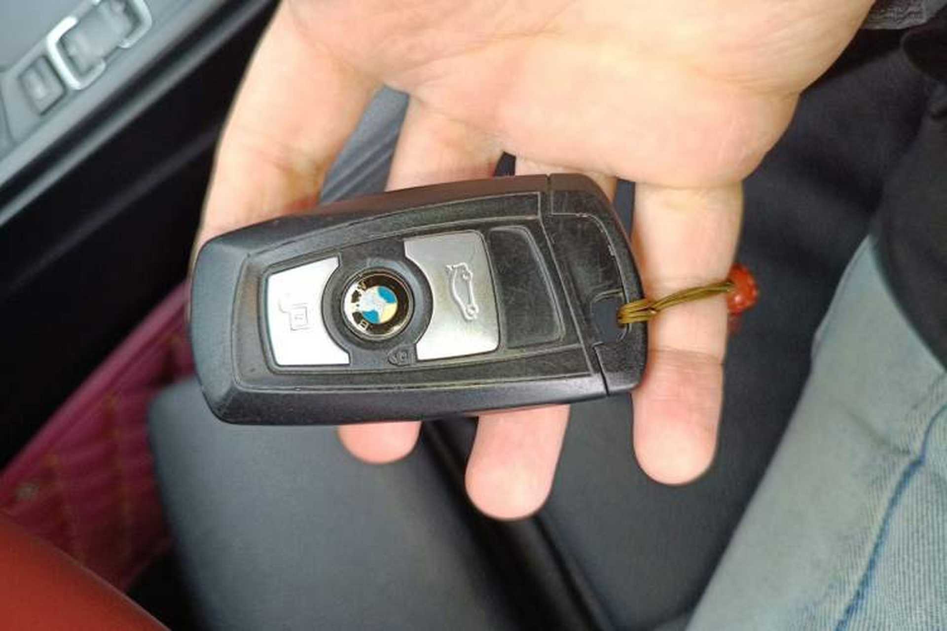 Used BMW 3 Series GT 2018 320i Sport Edition Vehicle Key