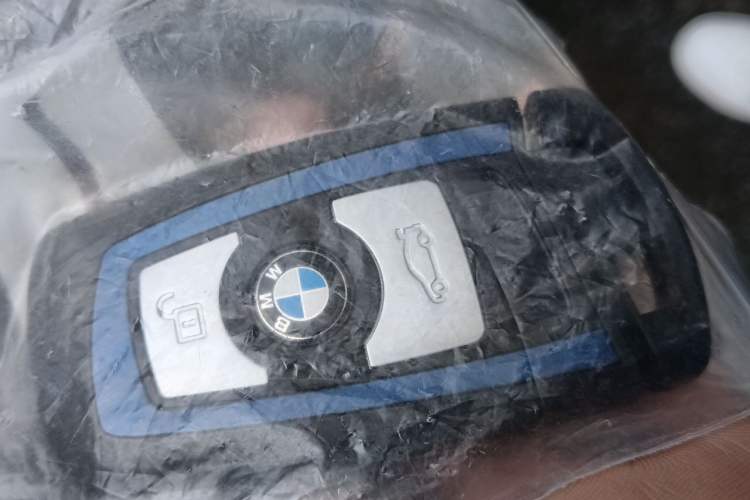 Used BMW 3 Series GT 2018 320i Sport Edition Vehicle Key