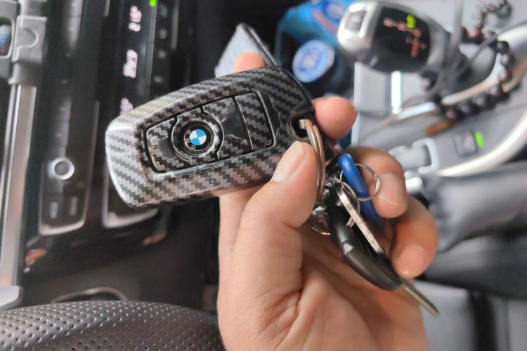 Used BMW 3 Series GT 2018 320i Sport Edition Vehicle Key