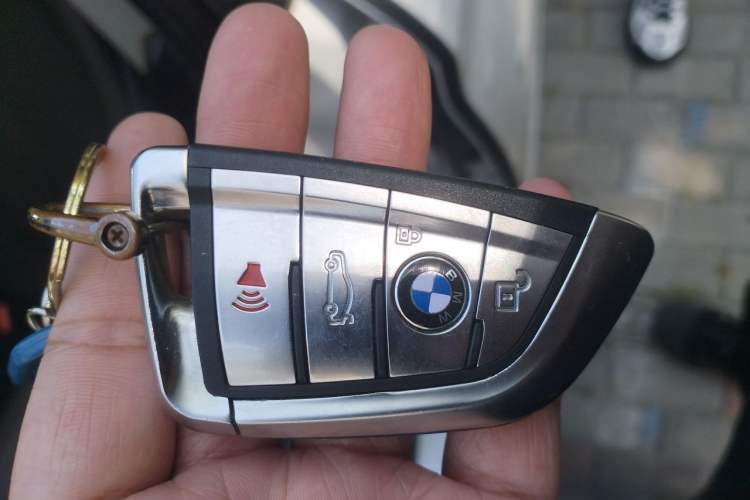 Used BMW 3 Series GT 2018 320i Sport Edition Vehicle Key