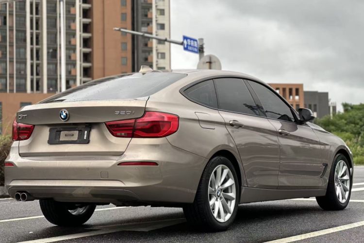 Used BMW 3 Series GT 2018 320i Sport Edition Exterior 4