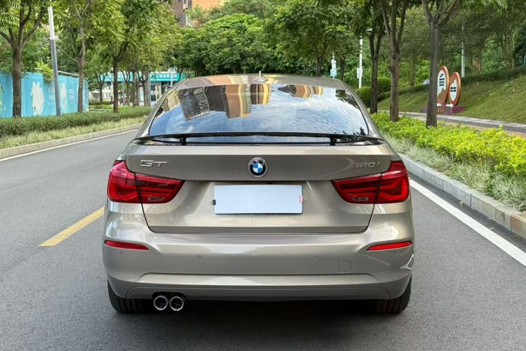 Used BMW 3 Series GT 2018 320i Sport Edition Exterior 5