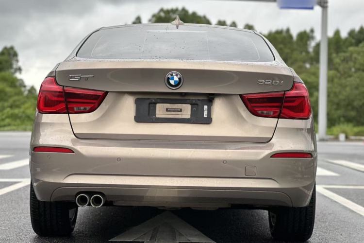 Used BMW 3 Series GT 2018 320i Sport Edition Exterior 6