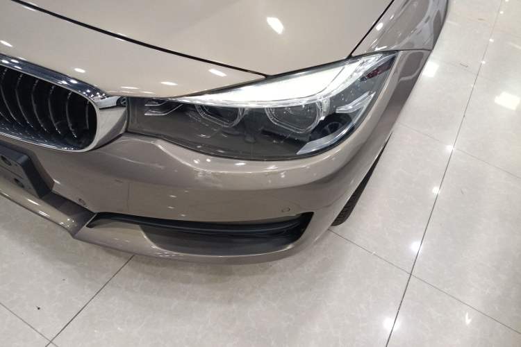 Used BMW 3 Series GT 2018 320i Sport Edition Left Front Headlight