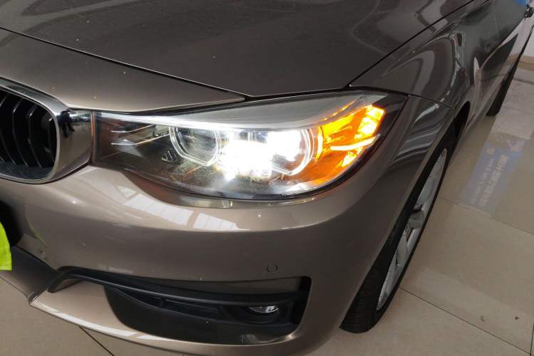 Used BMW 3 Series GT 2018 320i Sport Edition Left Front Headlight