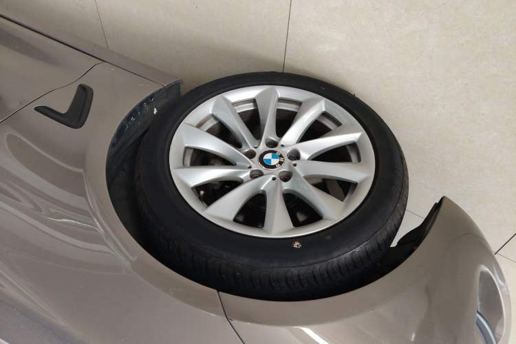 Used BMW 3 Series GT 2018 320i Sport Edition Left Front Wheel Hub
