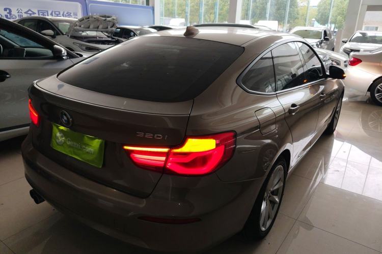 Used BMW 3 Series GT 2018 320i Sport Edition Rear Right 45 Deg