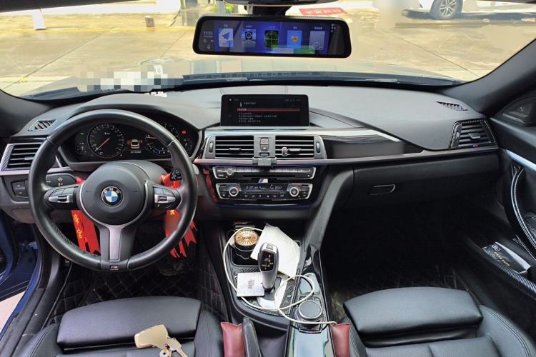 Used BMW 3 Series GT 2019 320i M Sport Package Center Console