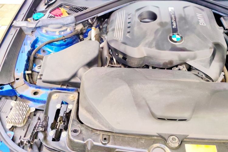 Used BMW 3 Series GT 2019 320i M Sport Engine Bay Right