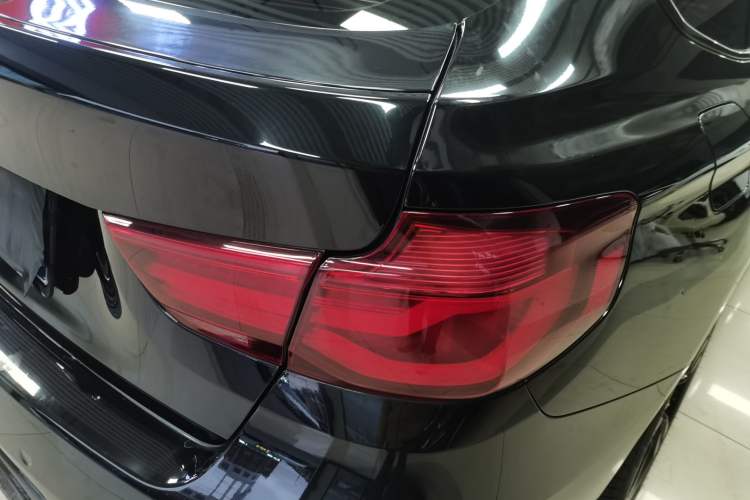 Used BMW 3 Series GT 2019 320i M Sport Package Exterior 3