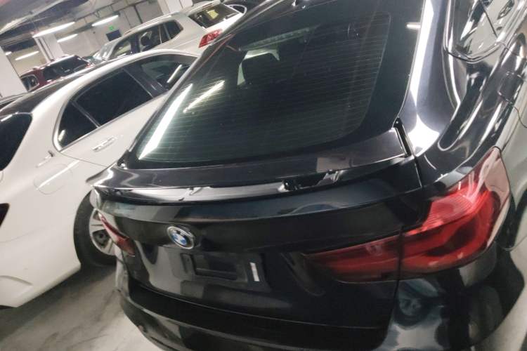 Used BMW 3 Series GT 2019 320i M Sport Package Exterior 4