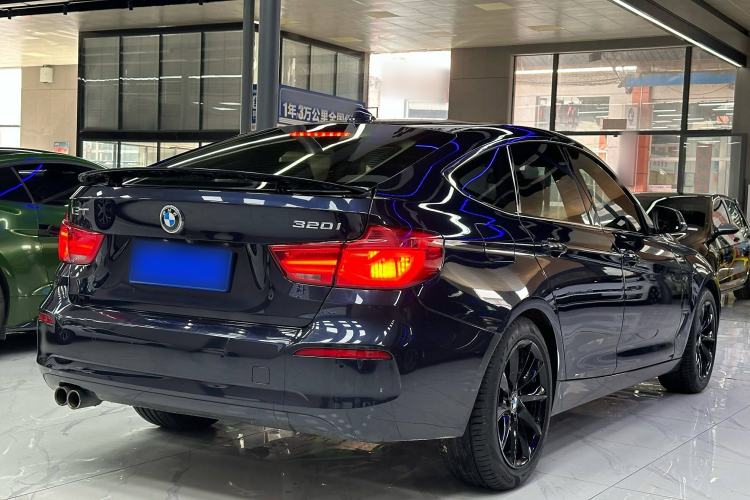 Used BMW 3 Series GT 2019 320i Sport Edition Exterior 5