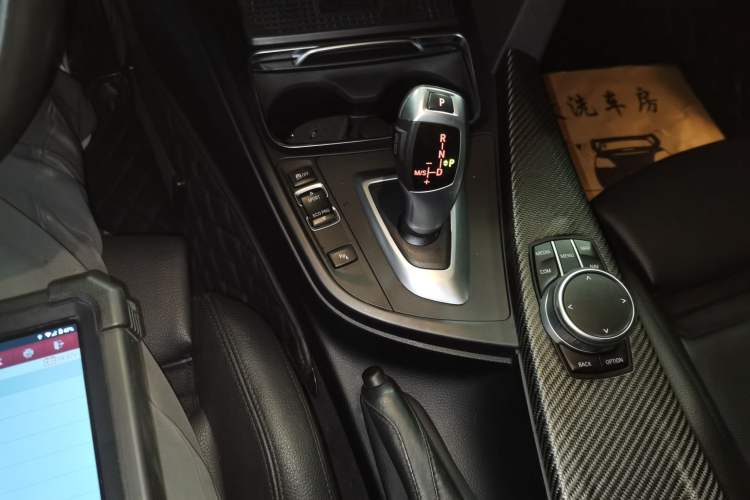 Used BMW 3 Series GT 2019 320i M Sport Package Gear Lever