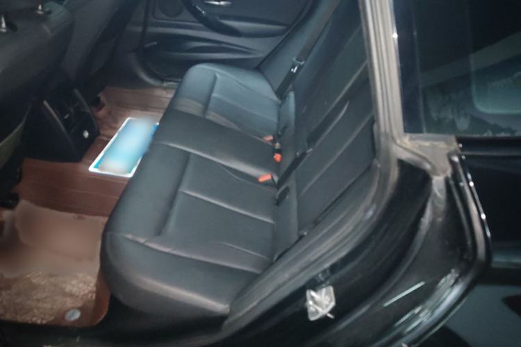 Used BMW 3 Series GT 2019 320i M Sport Package Interior 1