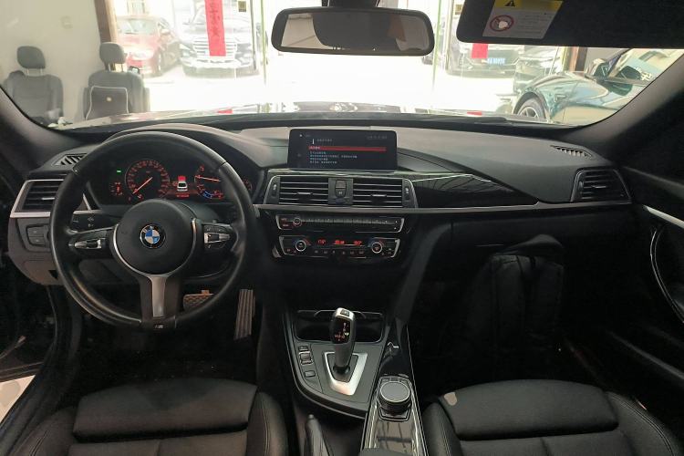 Used BMW 3 Series GT 2019 320i M Sport Package Interior 2