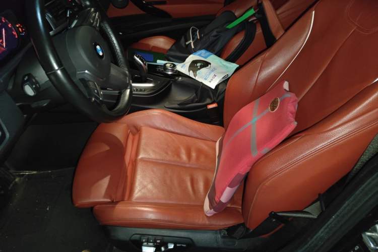 Used BMW 3 Series GT 2019 320i M Sport Night Edition Left Front Seat
