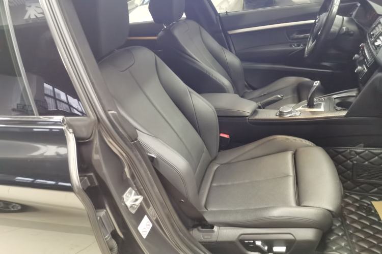 Used BMW 3 Series GT 2019 320i M Sport Package Right Front Seat