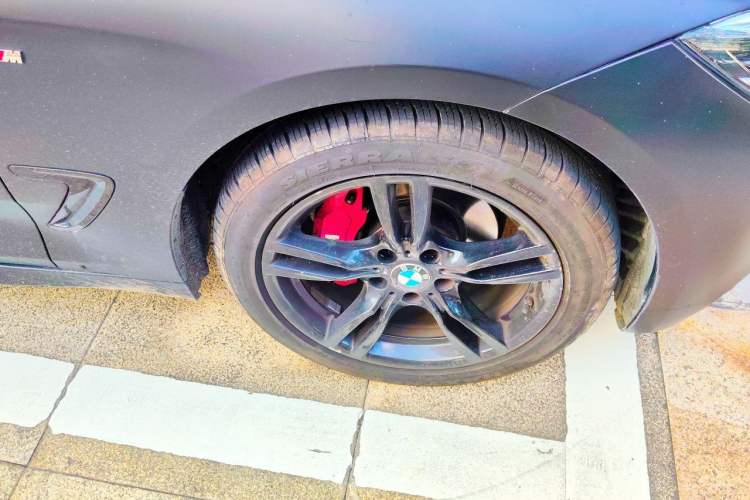 Used BMW 3 Series GT 2019 320i M Sport Right Front Wheel Hub