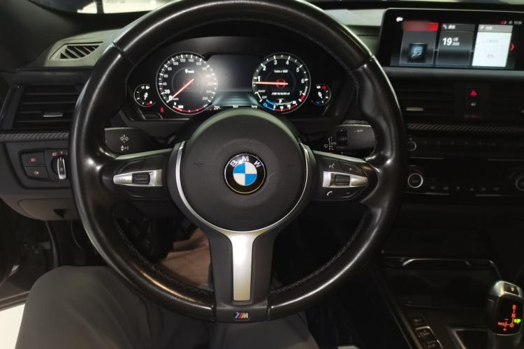 Used BMW 3 Series GT 2019 320i M Sport Package Steering Wheel