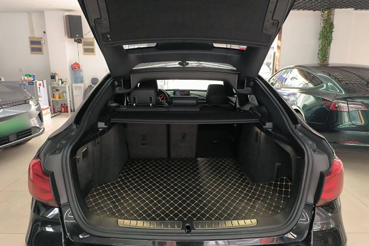 Used BMW 3 Series GT 2019 320i M Sport Package Trunk