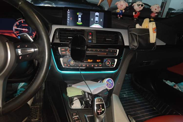 Used BMW 3 Series GT 2019 320i M Sport Night Edition Audio And AC Panel