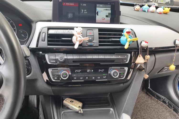 Used BMW 3 Series GT 2019 320i M Sport Audio And AC Panel