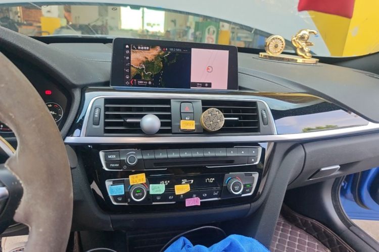 Used BMW 3 Series GT 2019 320i M Sport Night Edition Audio And AC Panel
