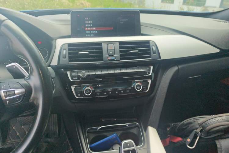 Used BMW 3 Series GT 2019 320i M Sport Audio And AC Panel