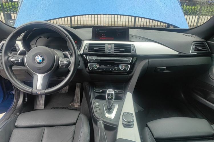 Used BMW 3 Series GT 2019 320i M Sport Center Console