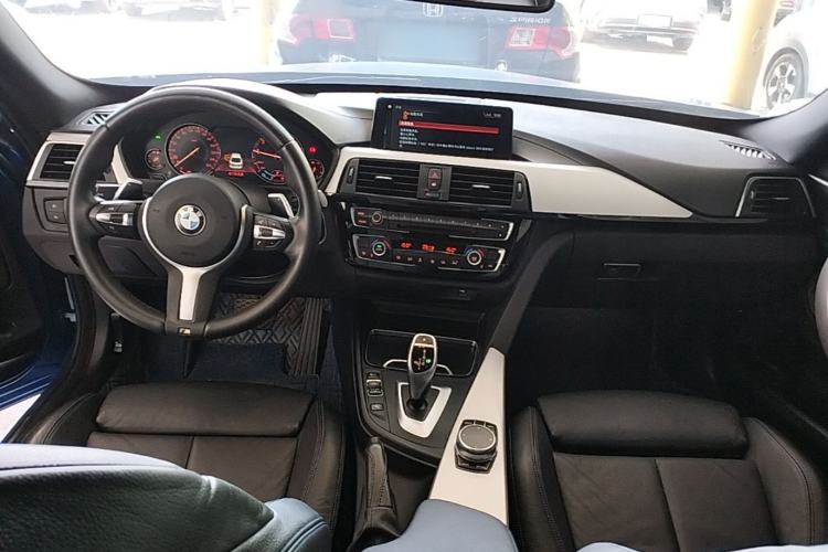 Used BMW 3 Series GT 2019 320i M Sport Center Console