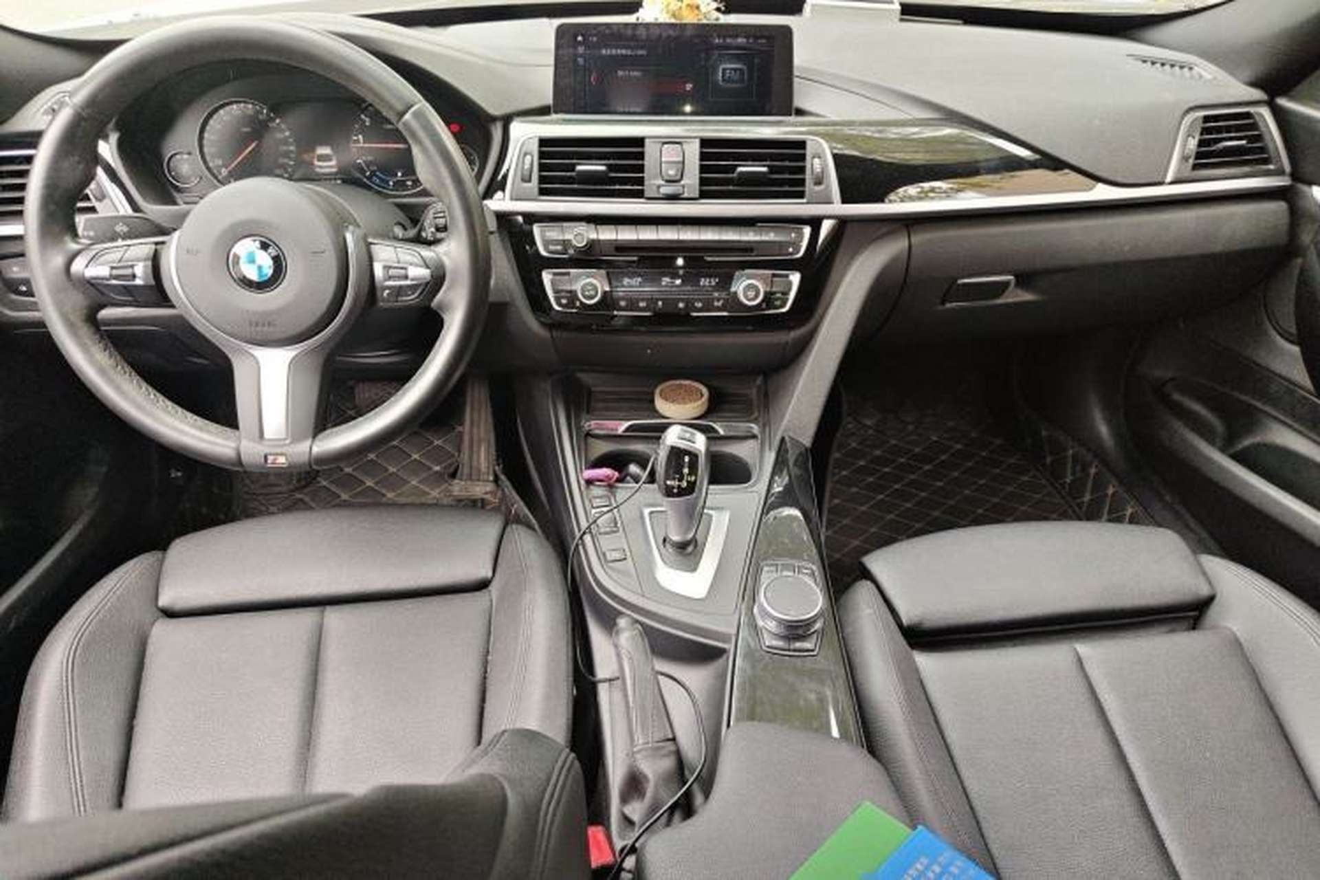 Used BMW 3 Series GT 2019 320i M Sport Package Center Console
