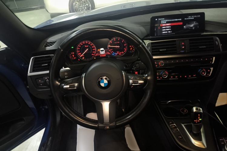 Used BMW 3 Series GT 2019 320i M Sport Package Center Console