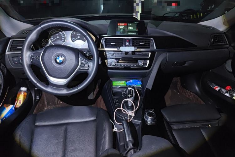Used BMW 3 Series GT 2019 320i Sport Edition Center Console