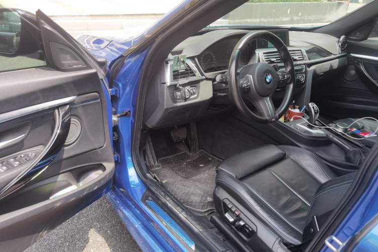 Used BMW 3 Series GT 2019 320i M Sport Night Edition Driver Seat