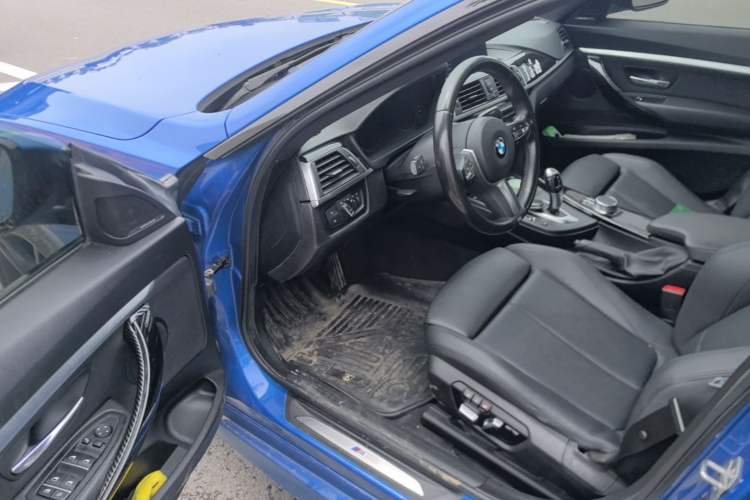 Used BMW 3 Series GT 2019 320i M Sport Package Driver Seat