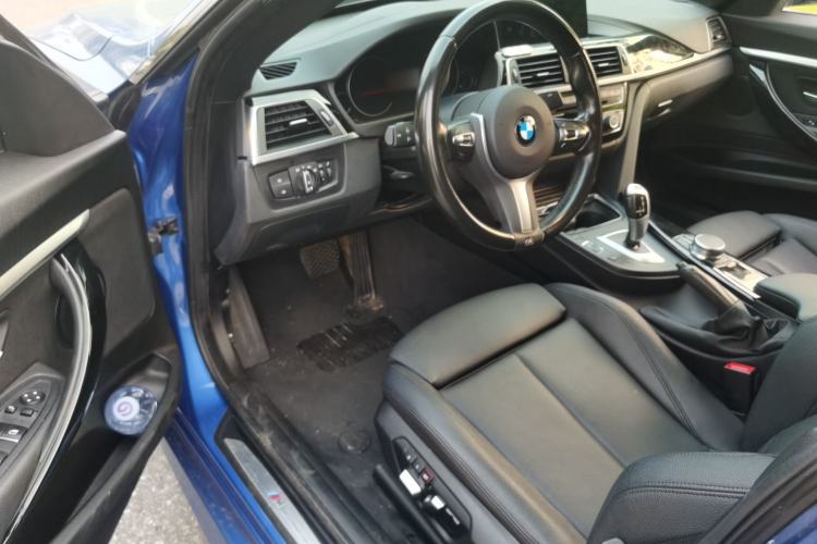 Used BMW 3 Series GT 2019 320i M Sport Package Driver Seat
