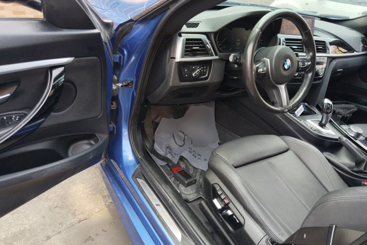Used BMW 3 Series GT 2019 320i M Sport Package Driver Seat