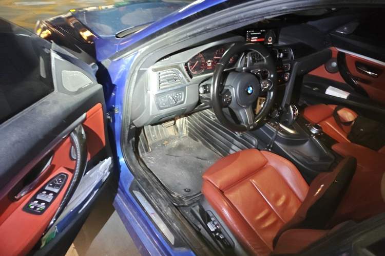 Used BMW 3 Series GT 2019 330i xDrive M Sport Night Edition Driver Seat
